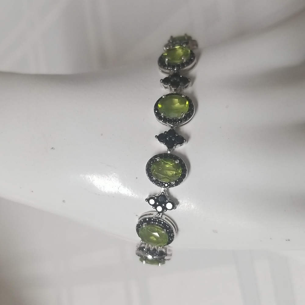 PERIDOT & BLACK SPINEL BR. 925 SS, NWT, 12.00 CTW PER. 5.25 Spin. J#29